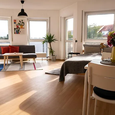 Full House - Kornhauspremium - Balkon, Netflix, Wifi Dessau-Rosslau