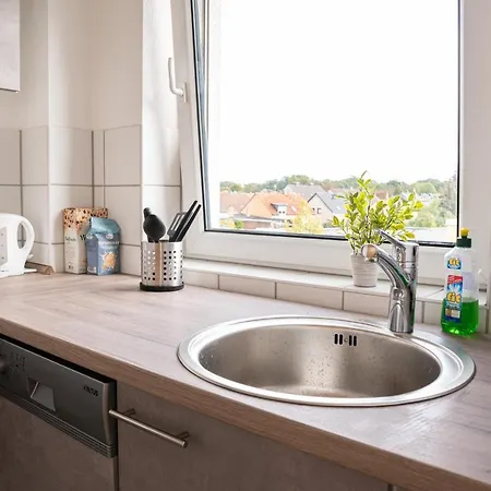 Full House - Kornhauspremium - Balkon, Wifi Dessau-Rosslau