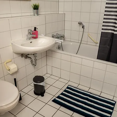 Apartment Full House - Kornhauspremium - Balkon, Wifi Dessau-Rosslau
