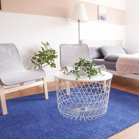 Full House - Kornhauspremium - Balkon, Wifi * Dessau-Rosslau