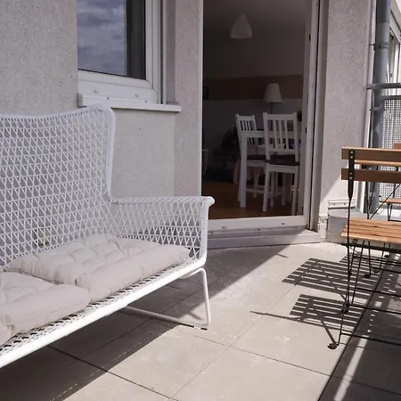 Full House - Kornhauspremium - Balkon, Wifi Dessau-Rosslau