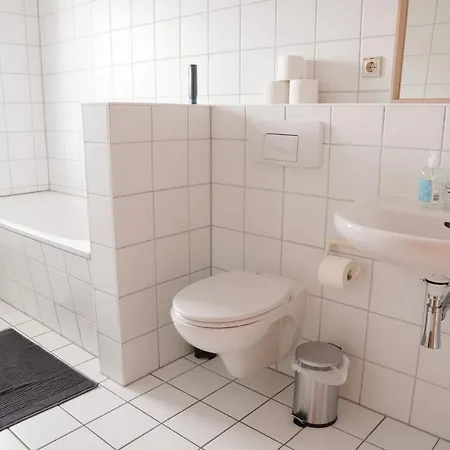 アパート Full House - Kornhauspremium - Balkon, Wifi デッサウ