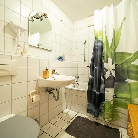 Full House - Kornhauspremium - Balkon, Wifi * Dessau-Rosslau