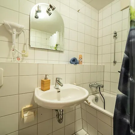 Full House - Kornhauspremium - Balkon, Wifi Apartment