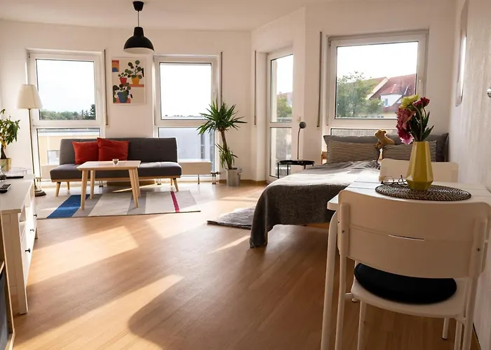 Full House - Kornhauspremium - Balkon, Wifi Dessau-Rosslau