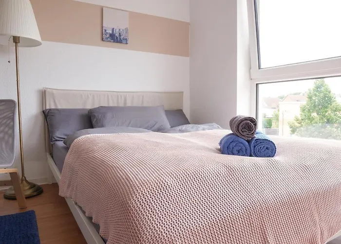 Full House - Kornhauspremium - Balkon, Wifi * Dessau-Rosslau