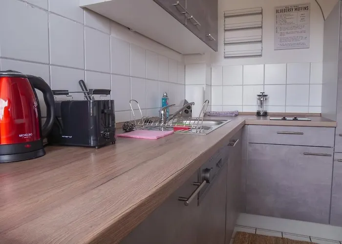 Full House - Kornhauspremium - Balkon, Wifi Dessau-Rosslau